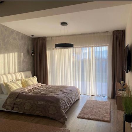 Casa Florida Villa Brasov Luaran gambar
